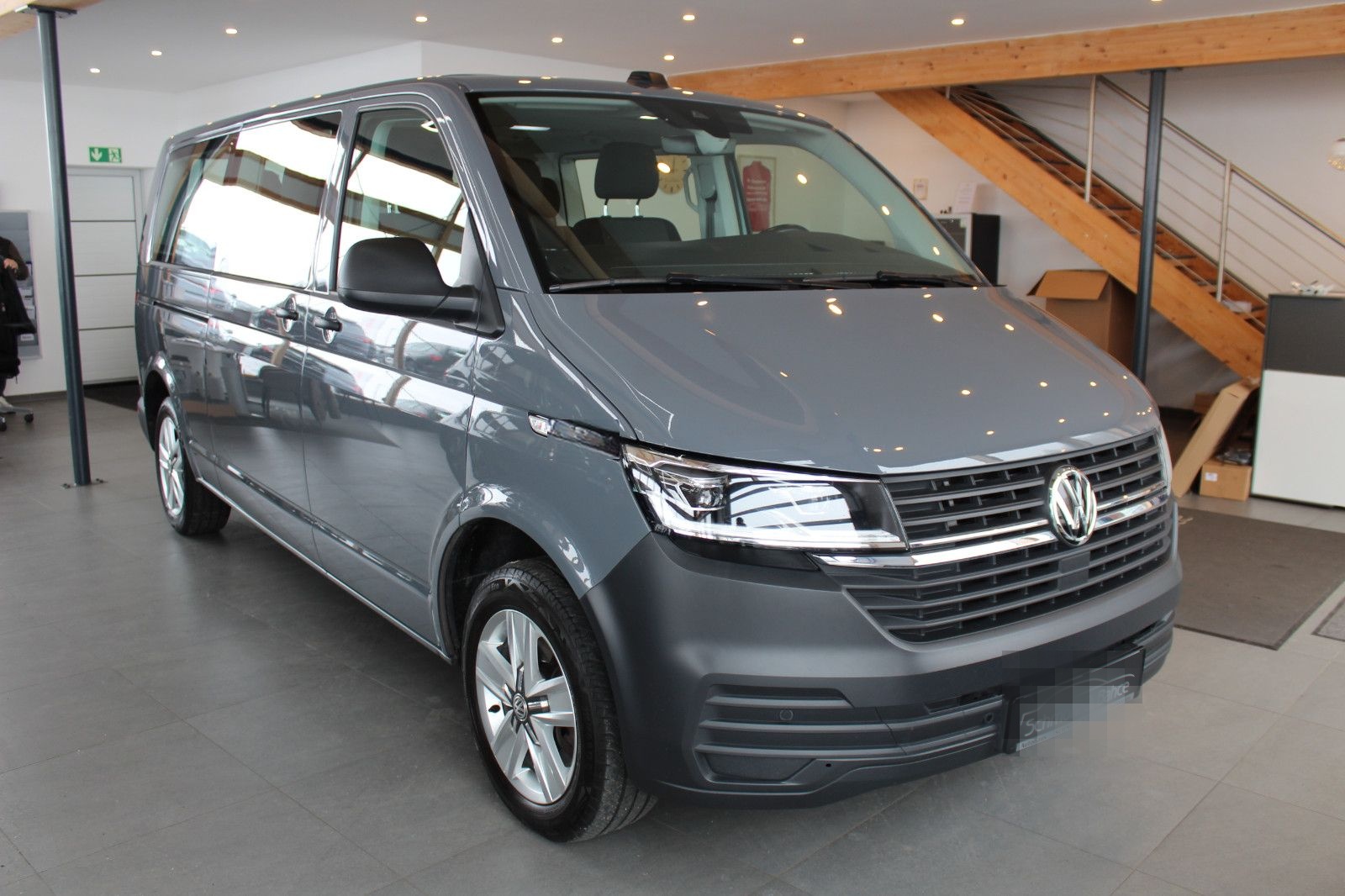 Volkswagen T6.1 Caravelle 2.0 TDI DSG lang Trendline foto 3