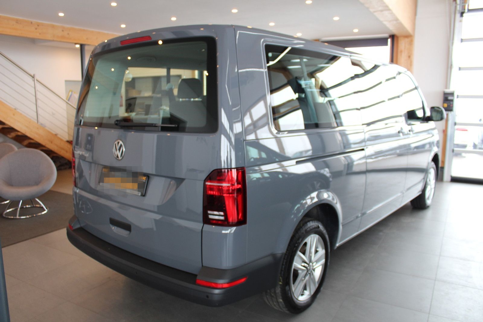 Volkswagen T6.1 Caravelle 2.0 TDI DSG lang Trendline foto 4