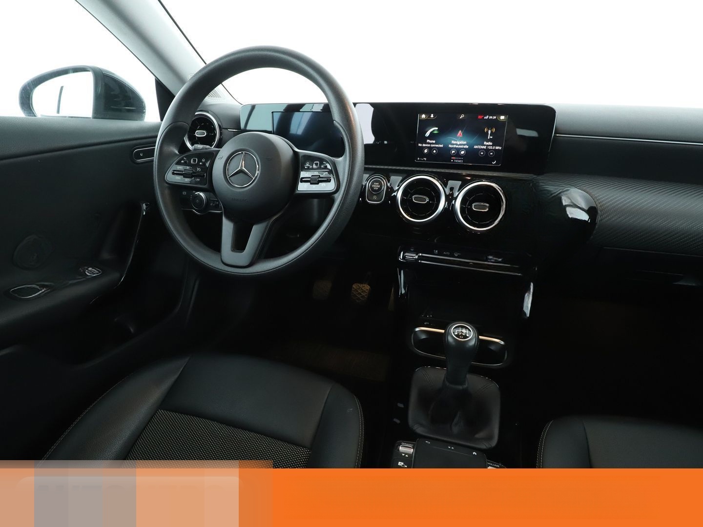 Mercedes-Benz CLA-Klasse CLA 180 Shooting Brake*NAV*TEMPO*PDC* foto 13