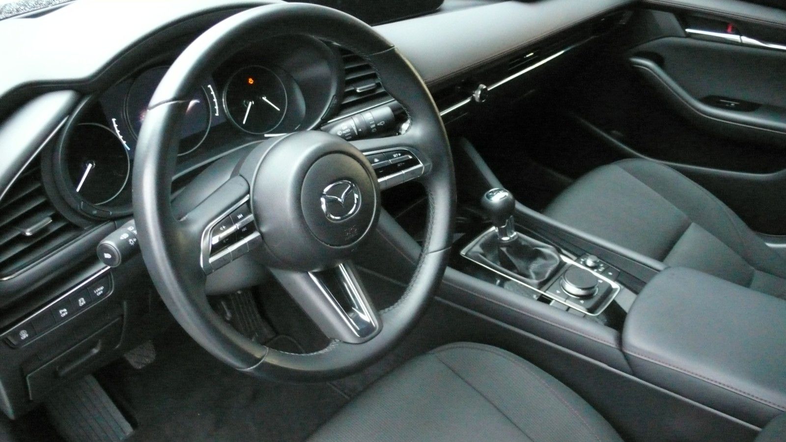 Mazda 3 Homura Skyactive-X Garantie 01/2029 Top Zustan foto 10