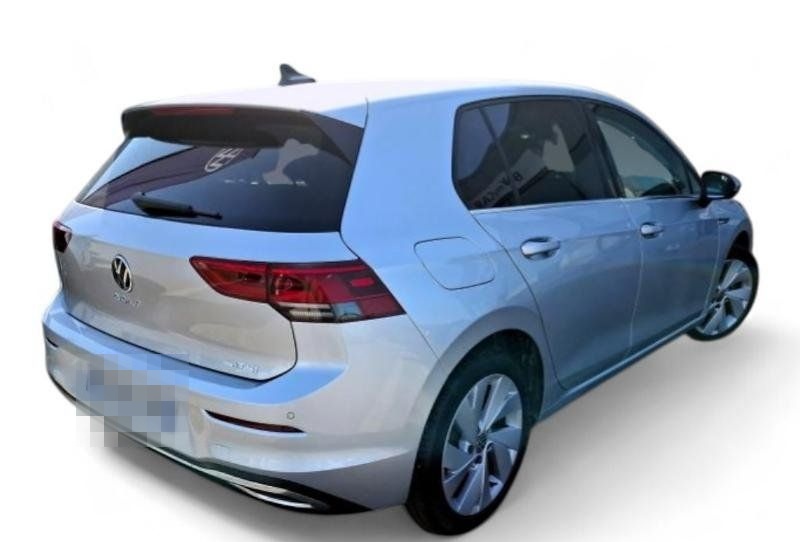 Volkswagen Golf VIII 1.5 eTSI Style DSG Kamera/ACC/LED foto 4