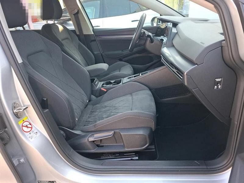 Volkswagen Golf VIII 1.5 eTSI Style DSG Kamera/ACC/LED foto 6