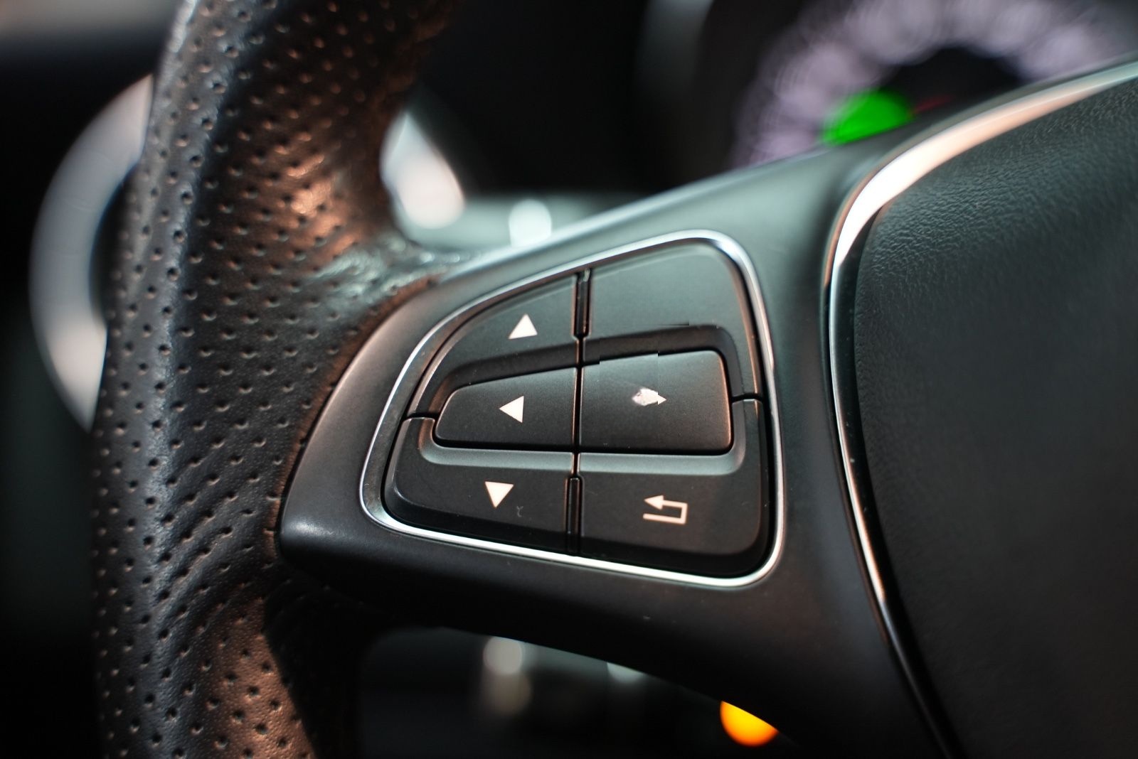 Mercedes-Benz CLA 200 SB*2.HAND*UNFALLFREI*AUTO*NAVI*LED*AHK* foto 23