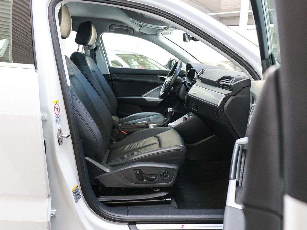 Audi Q3 Sportback S line 35 TDI S tronic AHK ACC LED foto 3