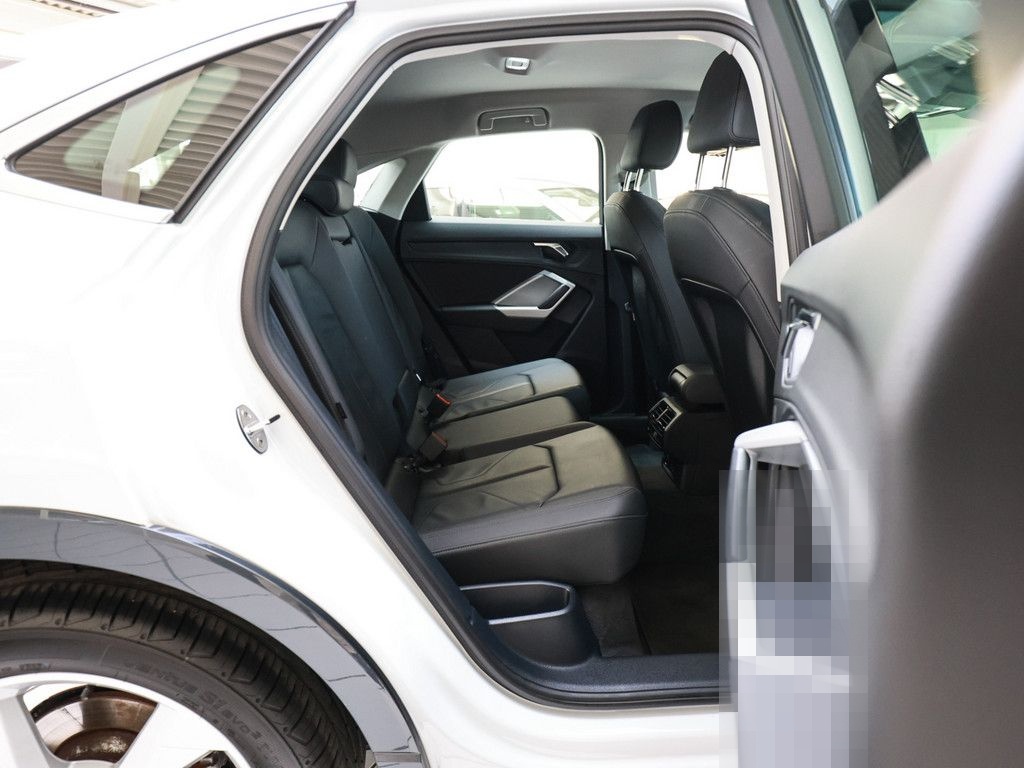 Audi Q3 Sportback S line 35 TDI S tronic AHK ACC LED foto 5