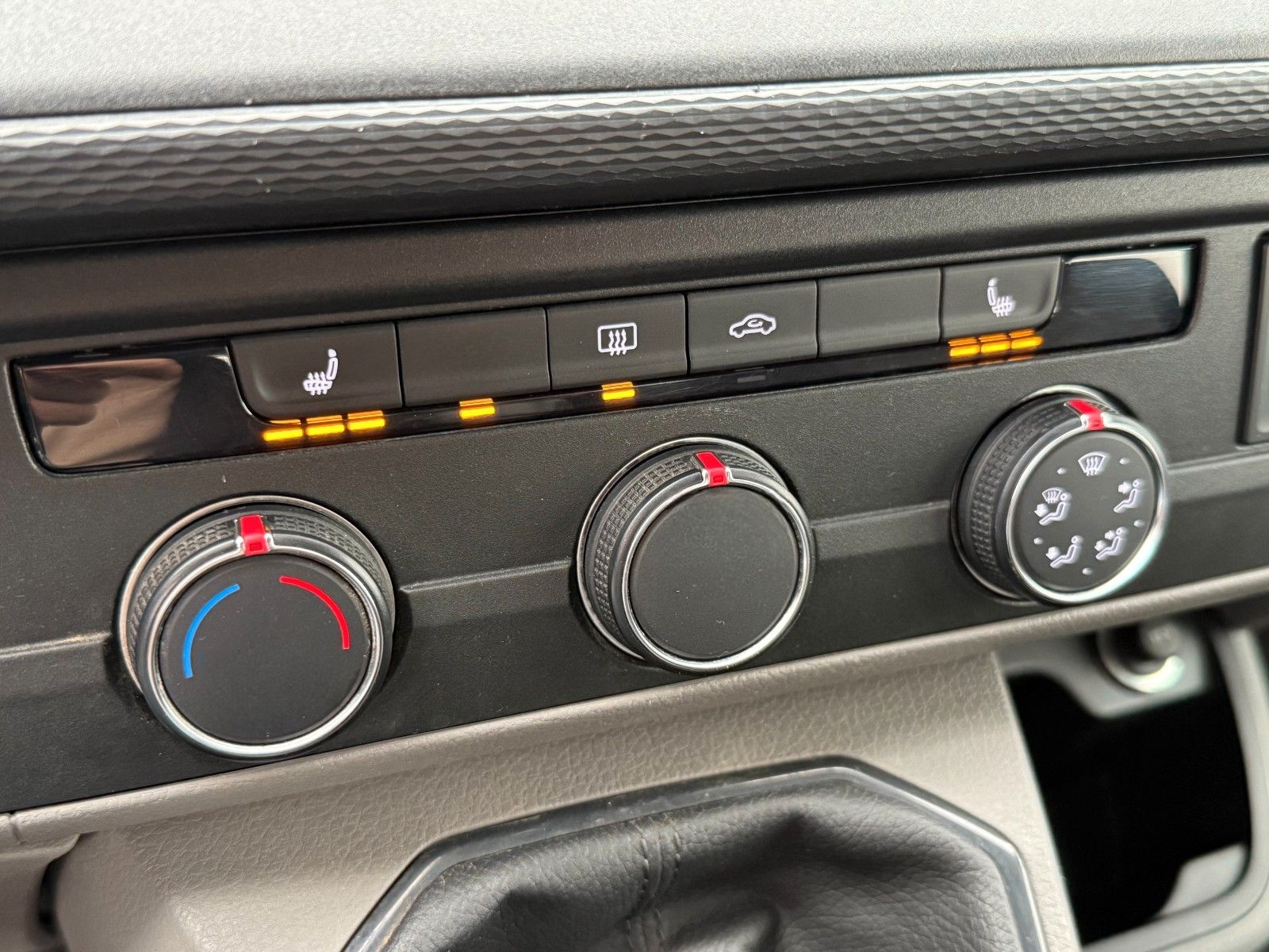 Volkswagen T6 Transporter Pritsche/NAVI/CARPLAY/DAB+/AHK foto 17