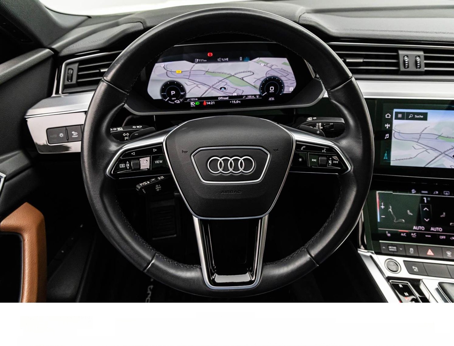 Audi E-TRON SPORTBACK 55 S LINE ALL-BLACK PANO/360° foto 23