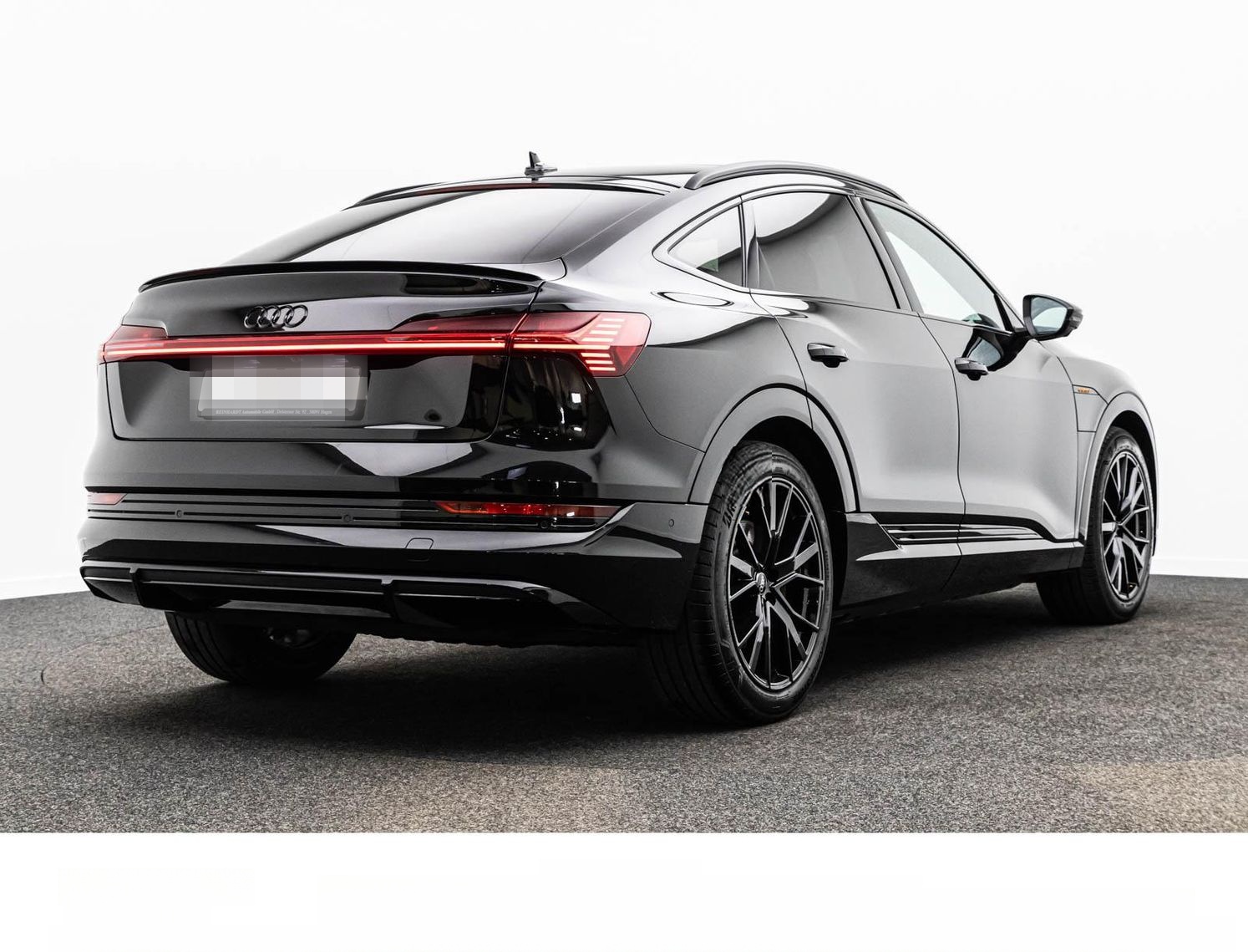 Audi E-TRON SPORTBACK 55 S LINE ALL-BLACK PANO/360° foto 9