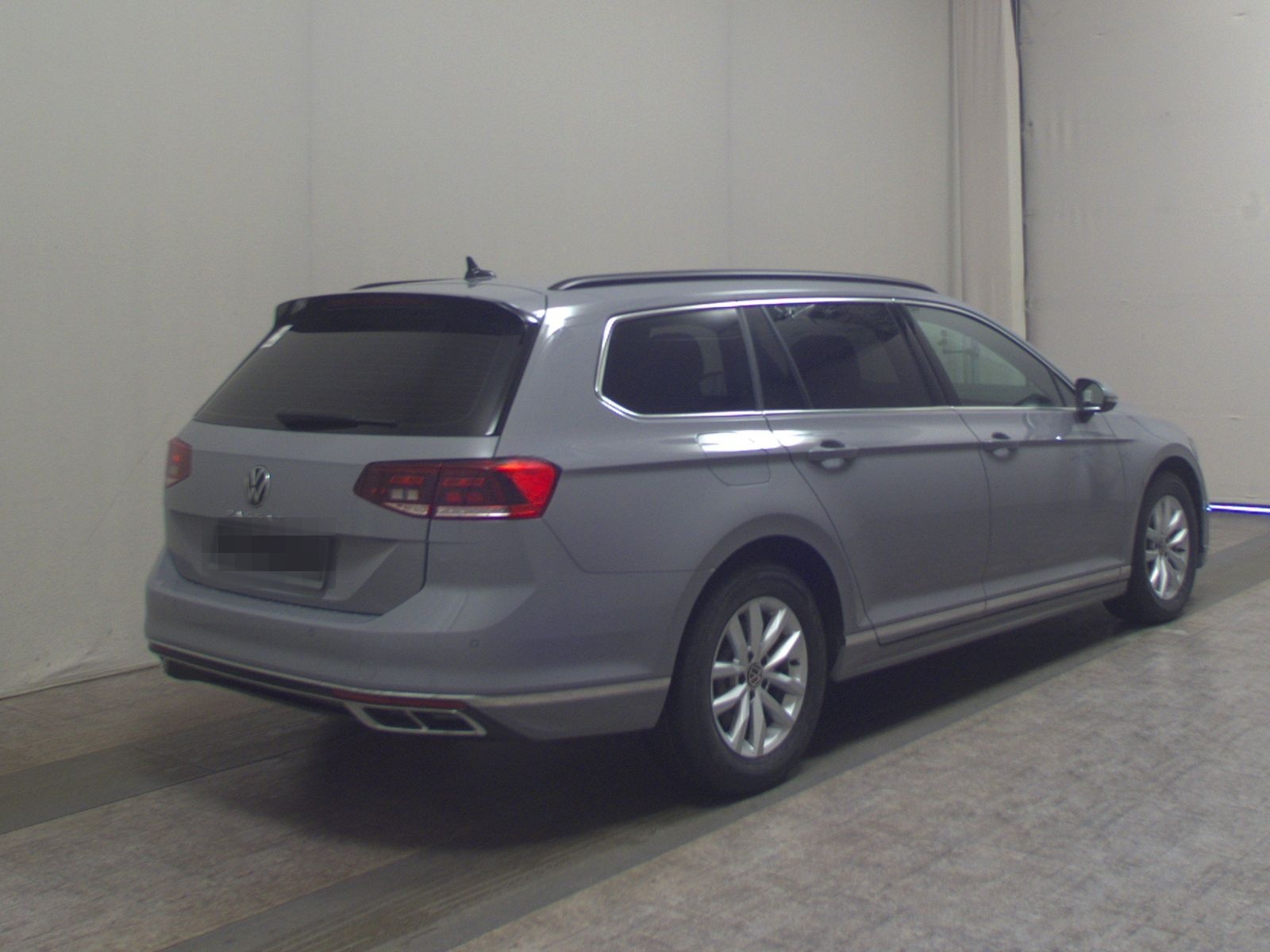 Volkswagen Passat Var. 2.0 TDI Business Navi DC RfK LED ACC foto 4