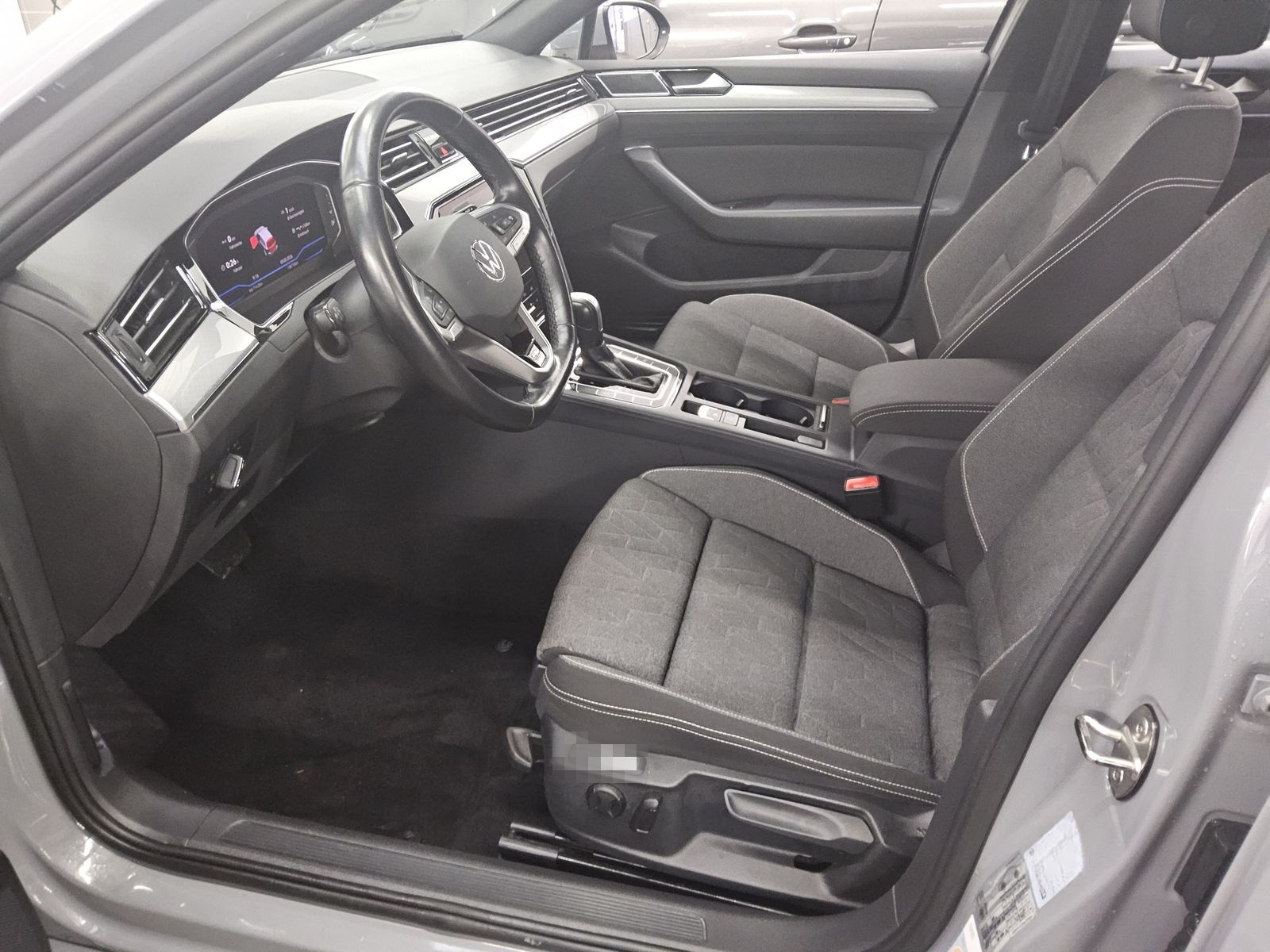 Volkswagen Passat Var. 2.0 TDI Business Navi DC RfK LED ACC foto 9