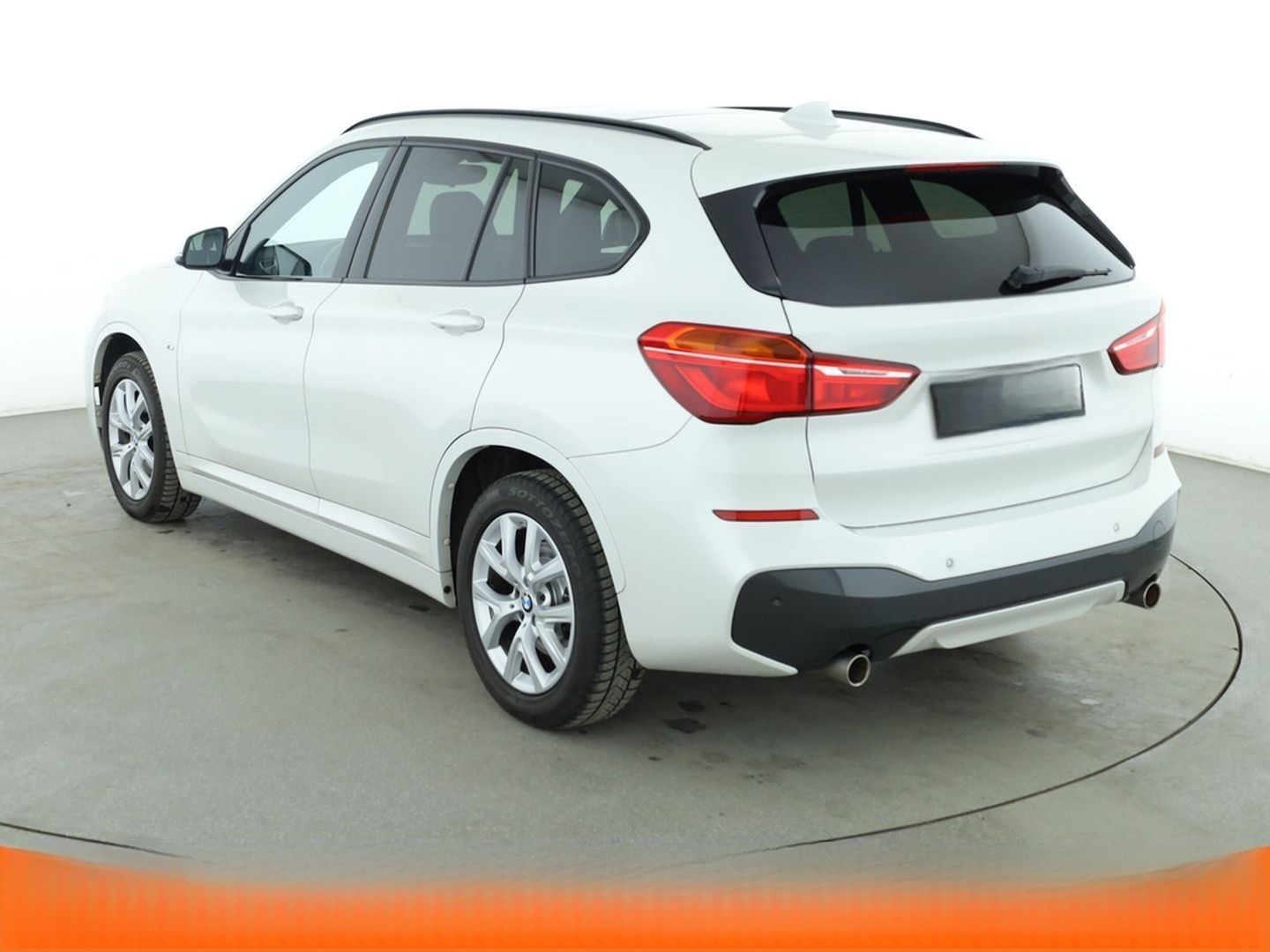 BMW sDrive 20i M Sport Aut.*NAVI*HUD*LED*ACC*CAM*SHZ foto 4