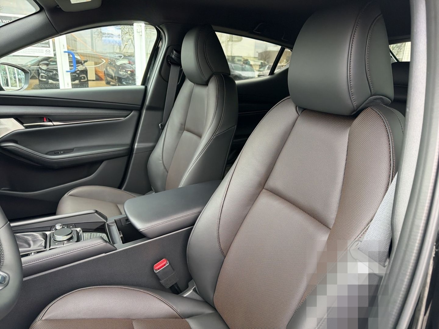 Mazda 3 Takumi SKY.-X 186 HUD Navi Leder Bose 360 Kame foto 9