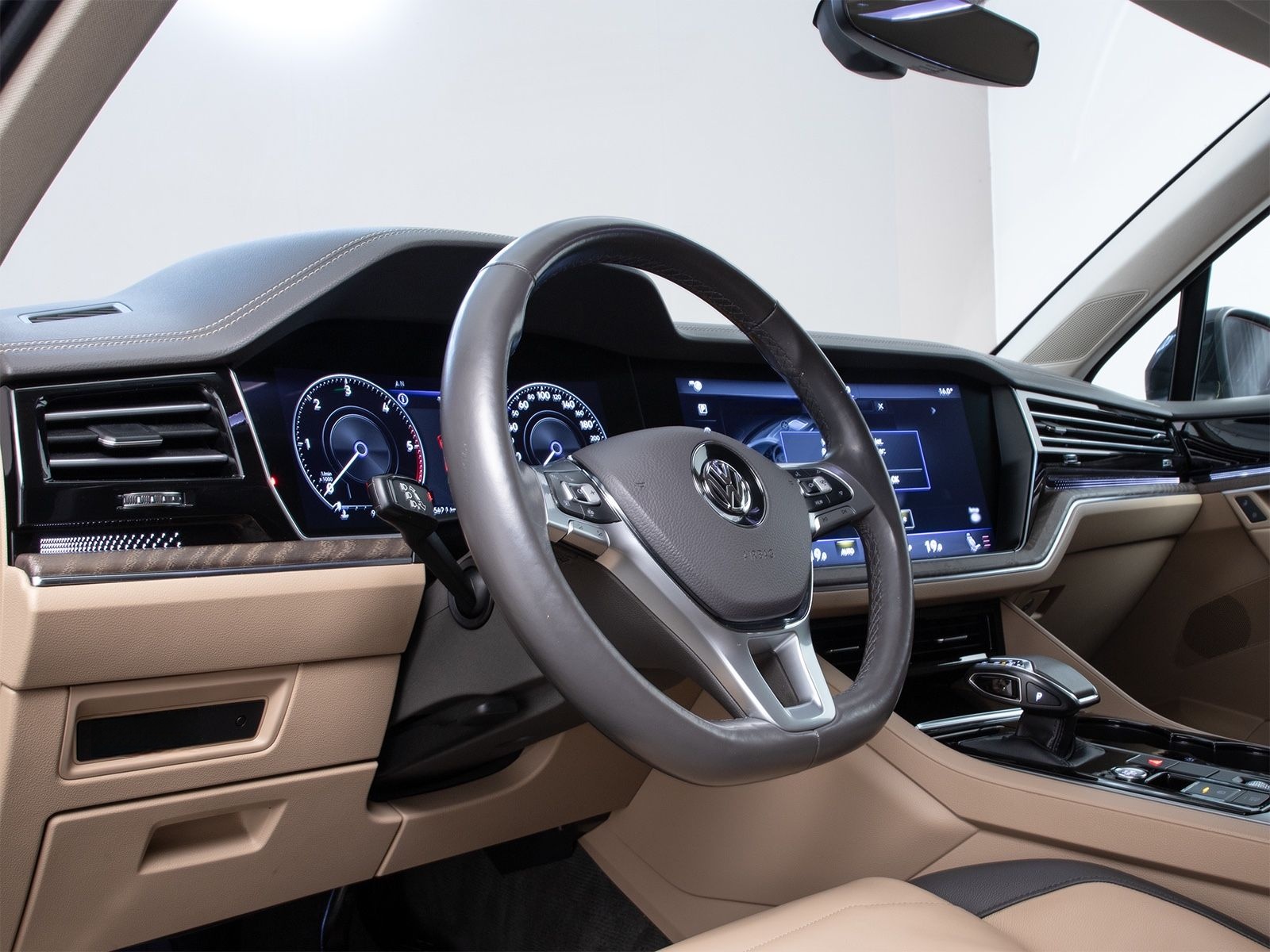 Volkswagen Touareg LED Leder CAM StandH.AIR LenkHz.AHK Memo foto 12