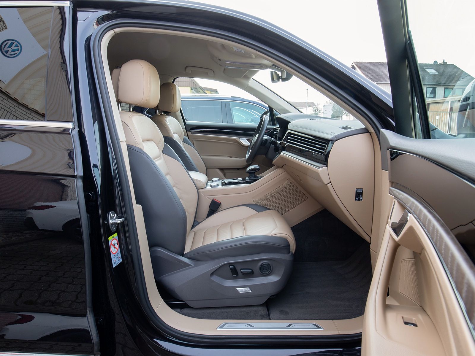 Volkswagen Touareg LED Leder CAM StandH.AIR LenkHz.AHK Memo foto 13