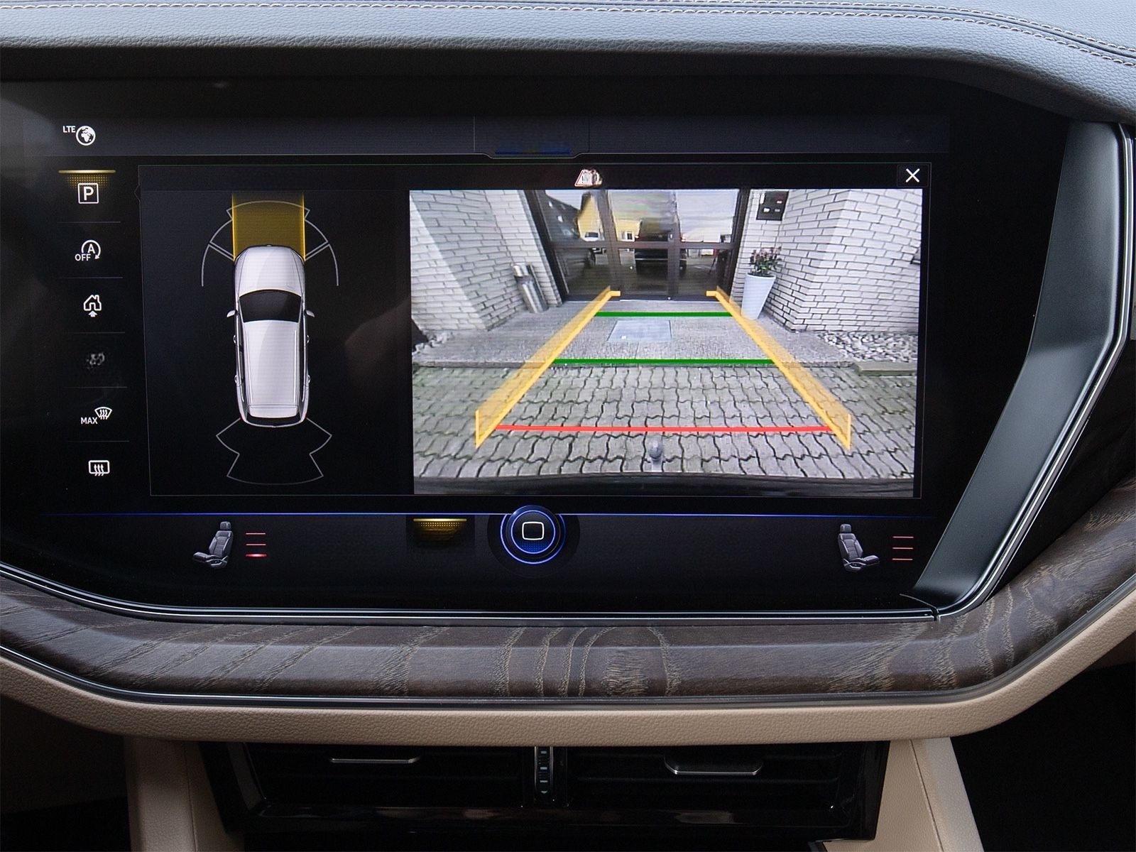 Volkswagen Touareg LED Leder CAM StandH.AIR LenkHz.AHK Memo foto 19