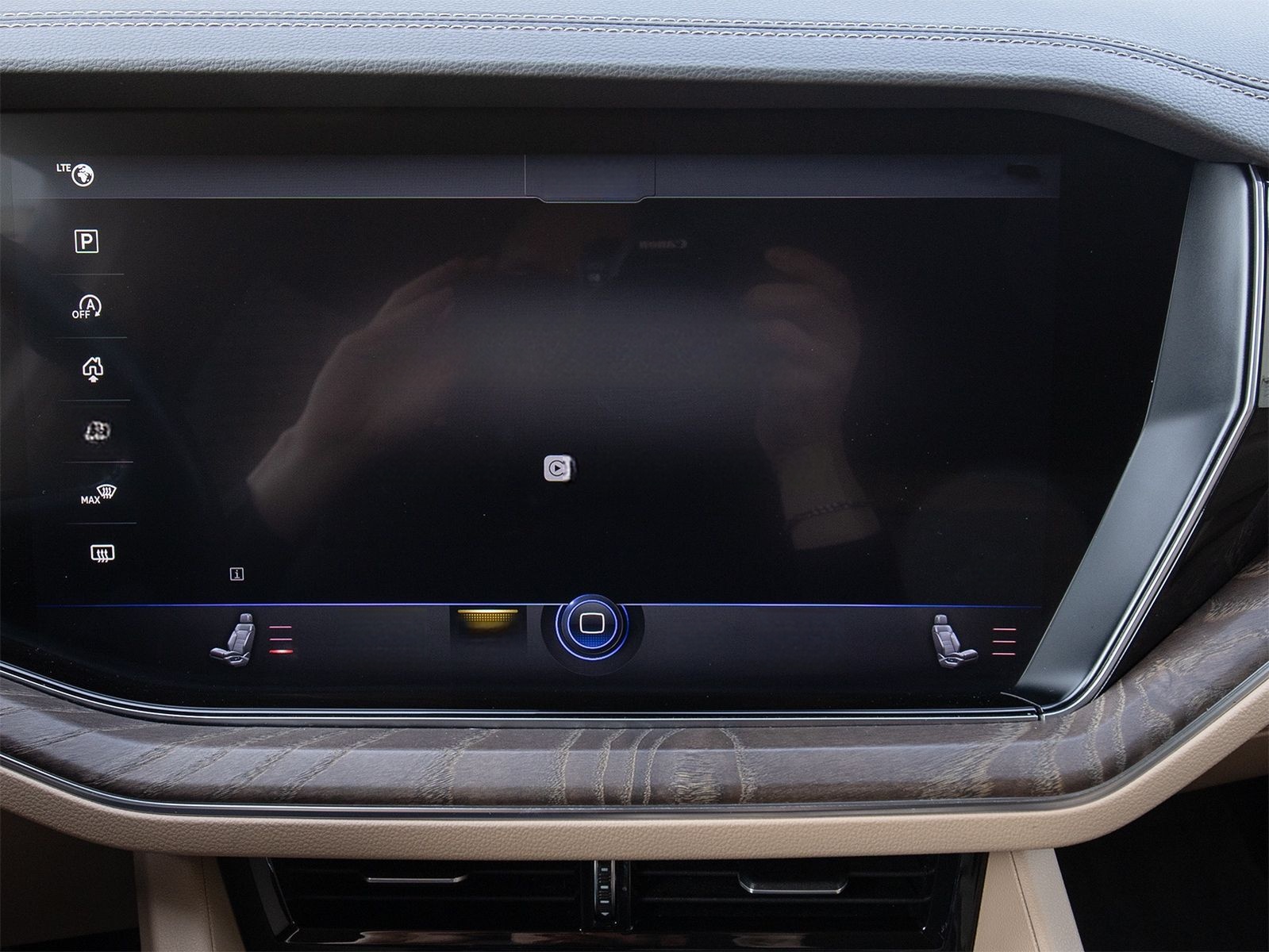 Volkswagen Touareg LED Leder CAM StandH.AIR LenkHz.AHK Memo foto 21