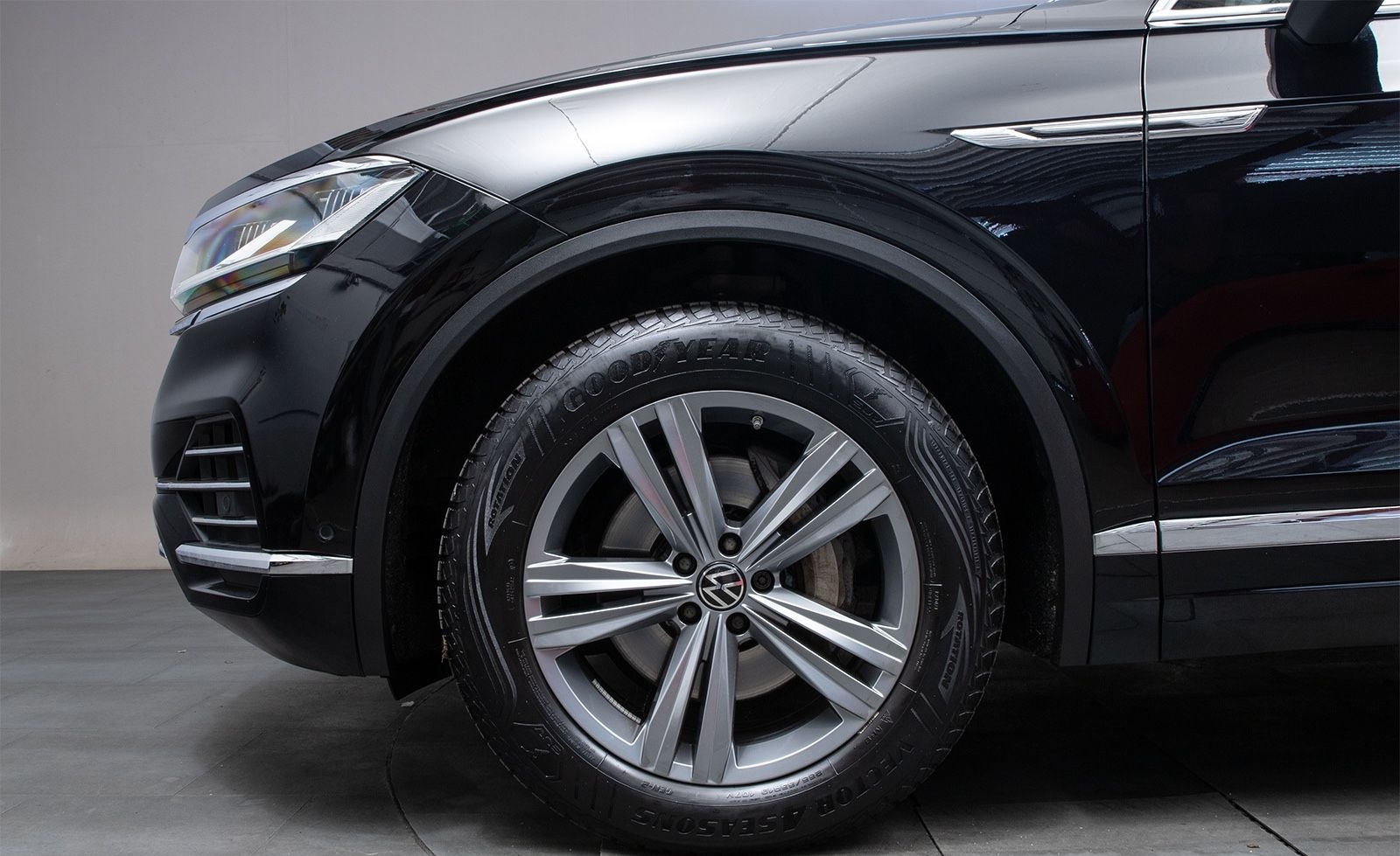 Volkswagen Touareg LED Leder CAM StandH.AIR LenkHz.AHK Memo foto 9