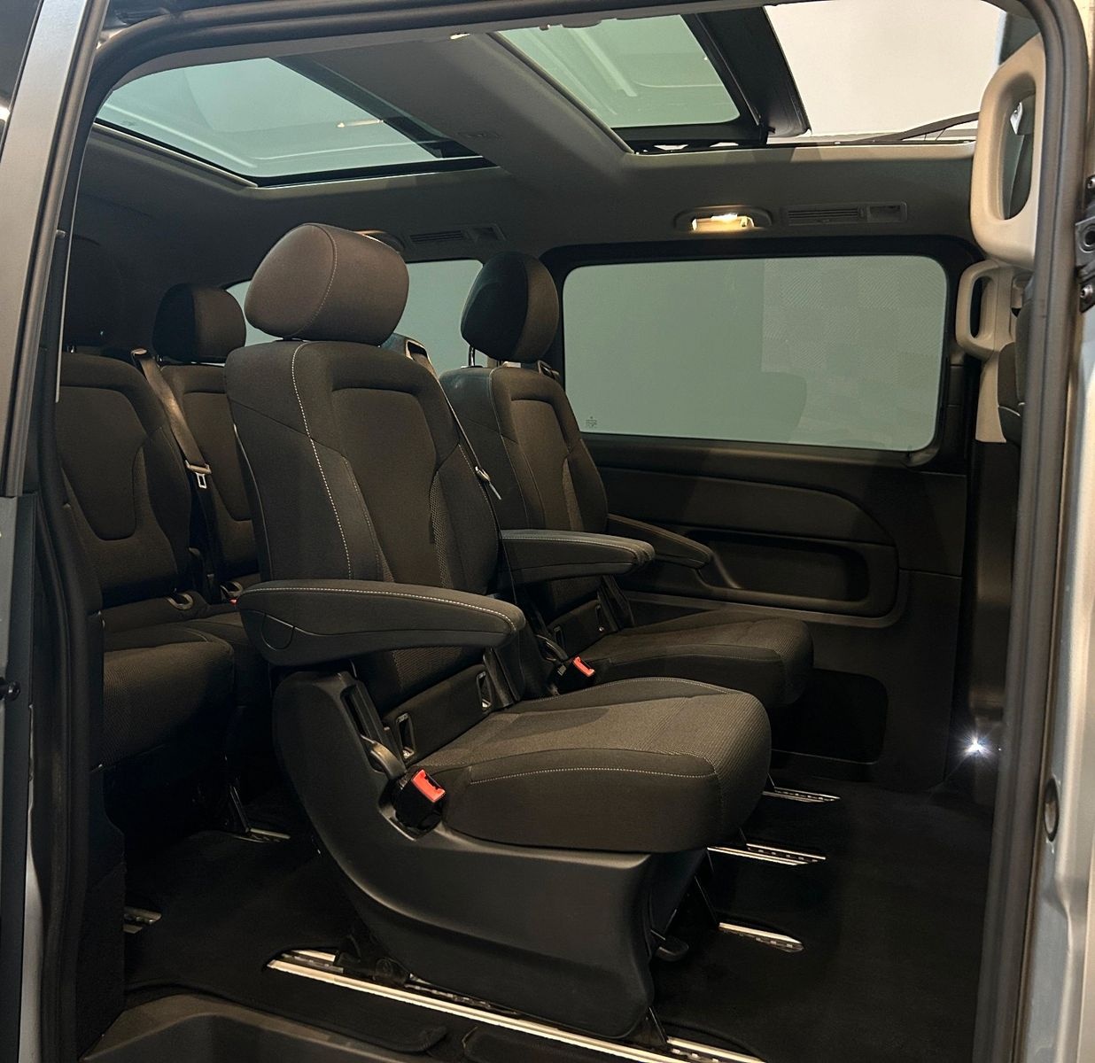 Mercedes-Benz V250d lang 4M Edition *LED-AHK-Pano-ACC* foto 17