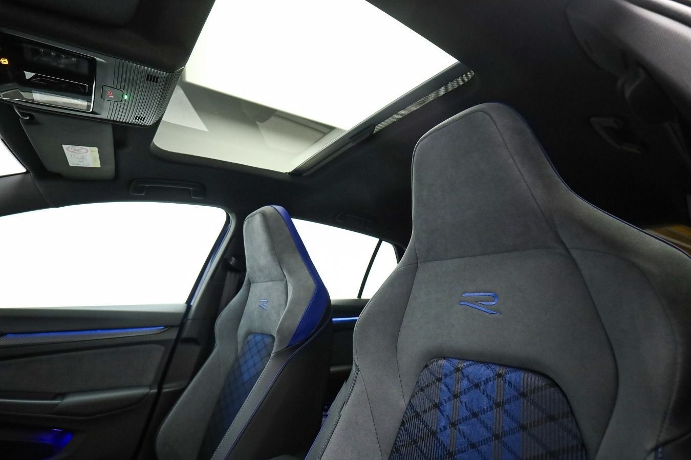 Volkswagen Golf R 4M Black Style, Performance, Pano, Matrix foto 18