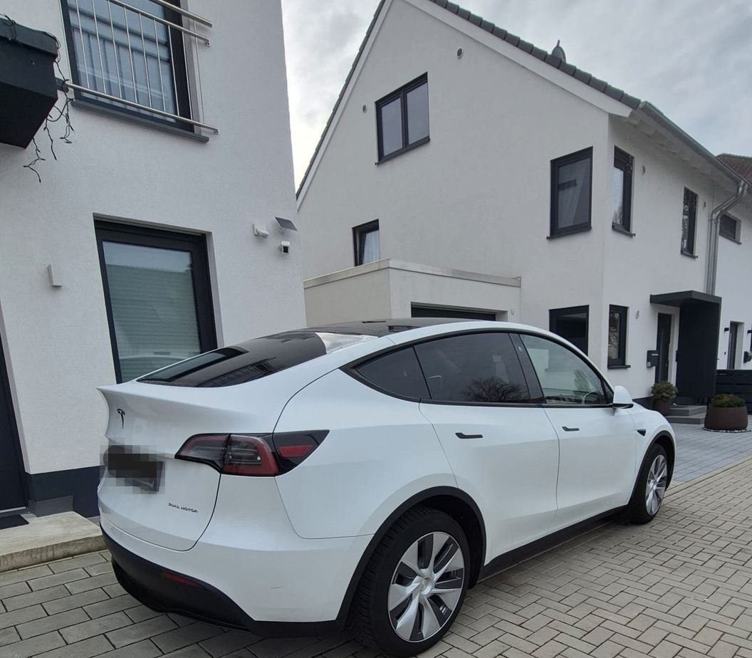 Tesla Model Y Long Range AWD  Export EU möglich foto 3