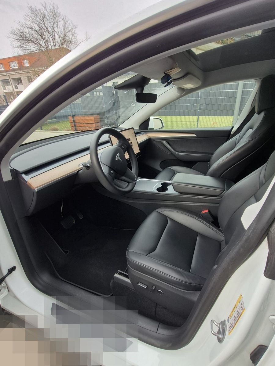 Tesla Model Y Long Range AWD  Export EU möglich foto 6