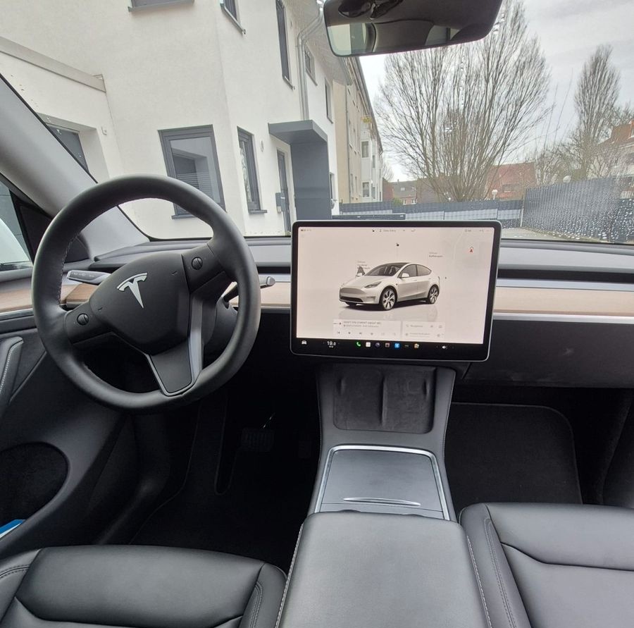 Tesla Model Y Long Range AWD  Export EU möglich foto 7