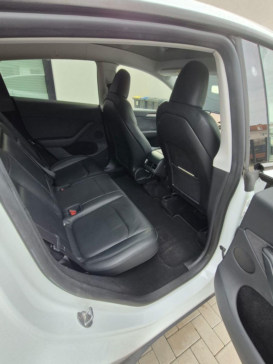 Tesla Model Y Long Range AWD  Export EU möglich foto 9