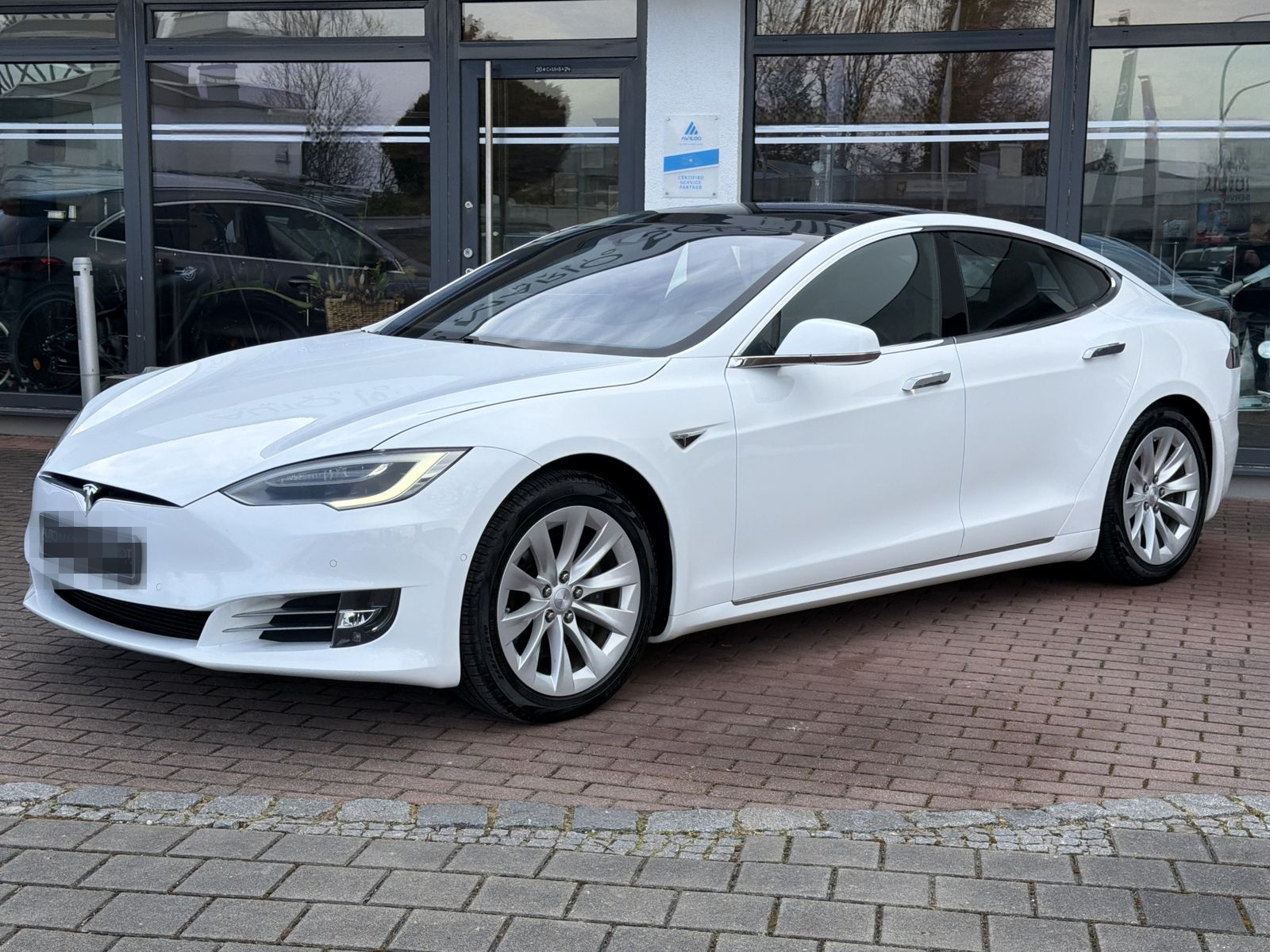 Tesla Model S 75 Dual Drive aus 1. Hand SC01 Free SUC foto 2
