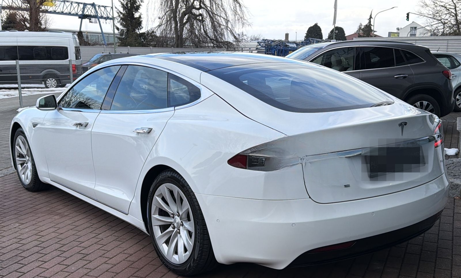 Tesla Model S 75 Dual Drive aus 1. Hand SC01 Free SUC foto 4