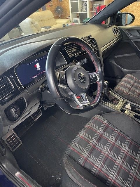 Volkswagen Golf 2.0 TSI DSG GTI Performance GTI Performance foto 5