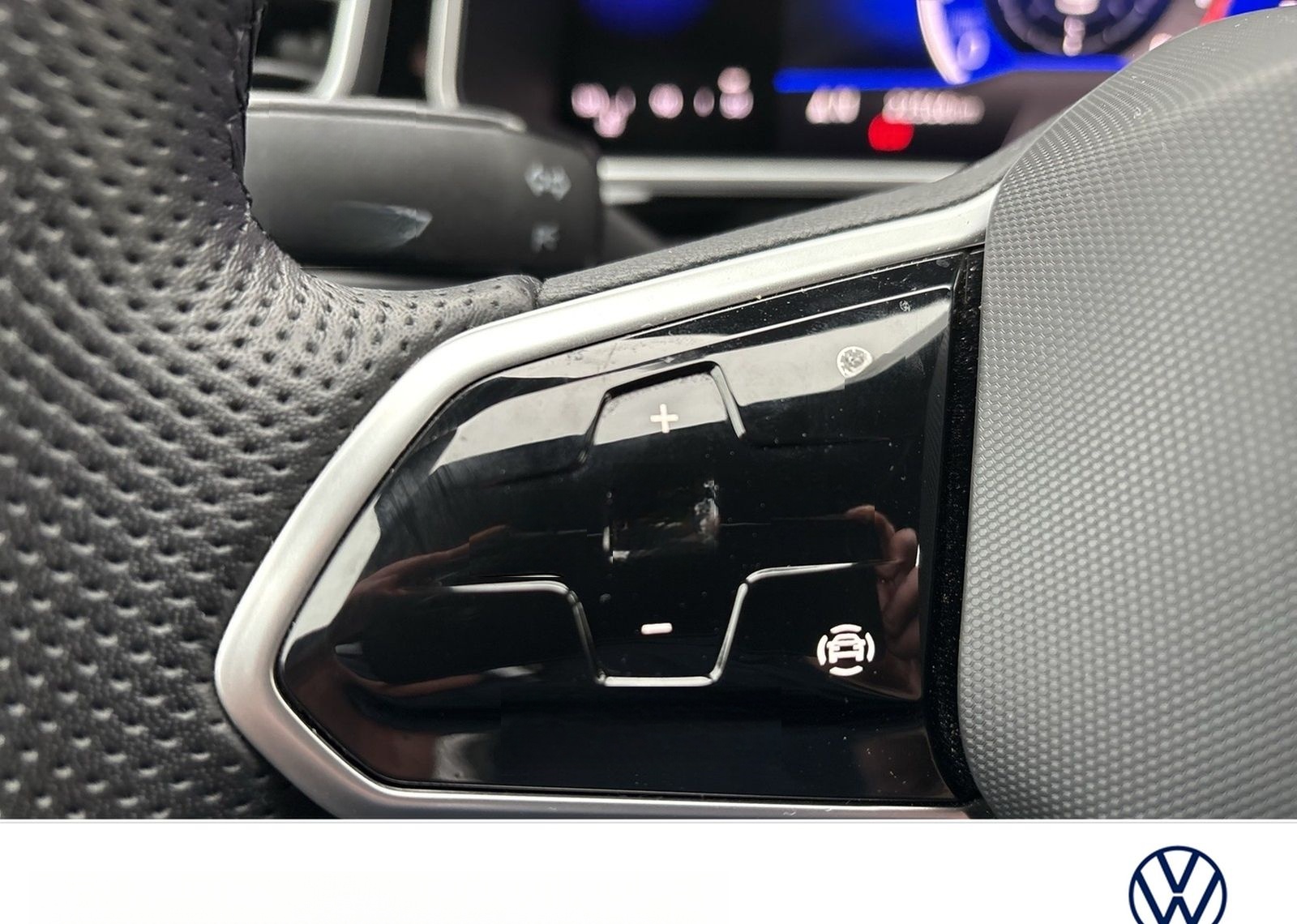 Volkswagen T-Roc 1.0 R-LINE CAM ACC NAVI LM17 LED+ CARPLAY foto 14
