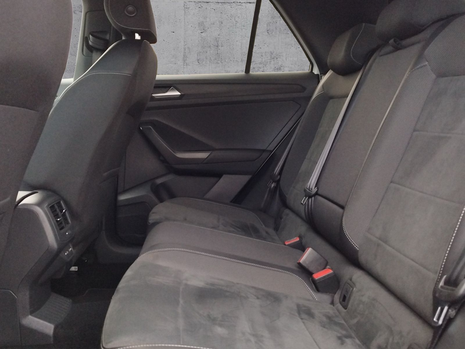 Volkswagen T-Roc 1.0 TSI R-LINE/NAV/LED+/ERGOACTIVE/RFK foto 11
