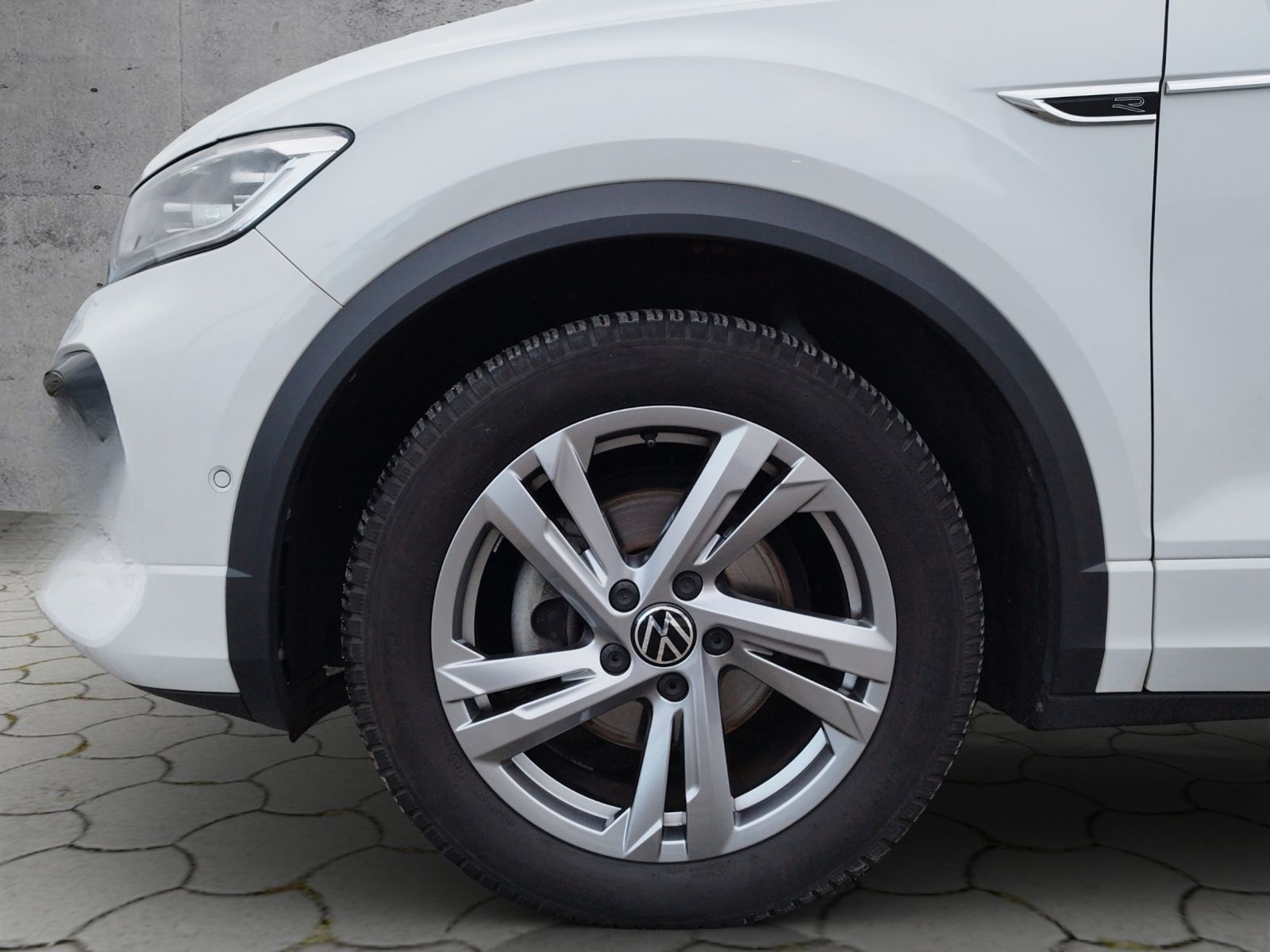 Volkswagen T-Roc 1.0 TSI R-LINE/NAV/LED+/ERGOACTIVE/RFK foto 5