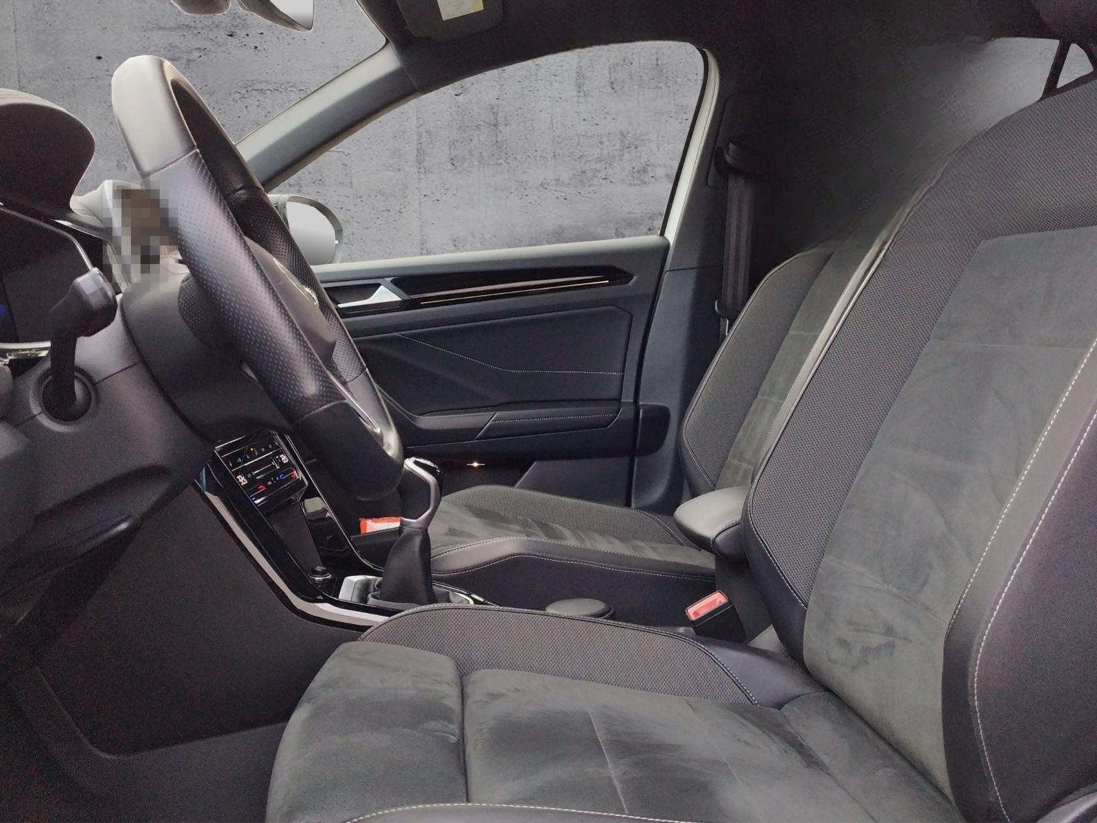 Volkswagen T-Roc 1.0 TSI R-LINE/NAV/LED+/ERGOACTIVE/RFK foto 6