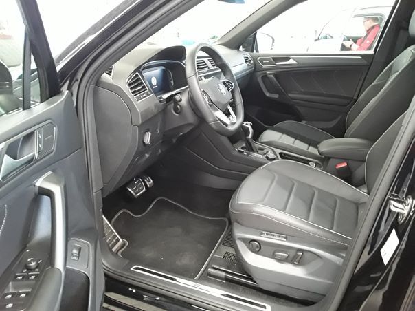 Volkswagen Tiguan Allspace R-Line 4M TSI DSG Matrix/Pano foto 7