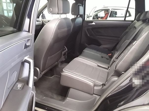 Volkswagen Tiguan Allspace R-Line 4M TSI DSG Matrix/Pano foto 10