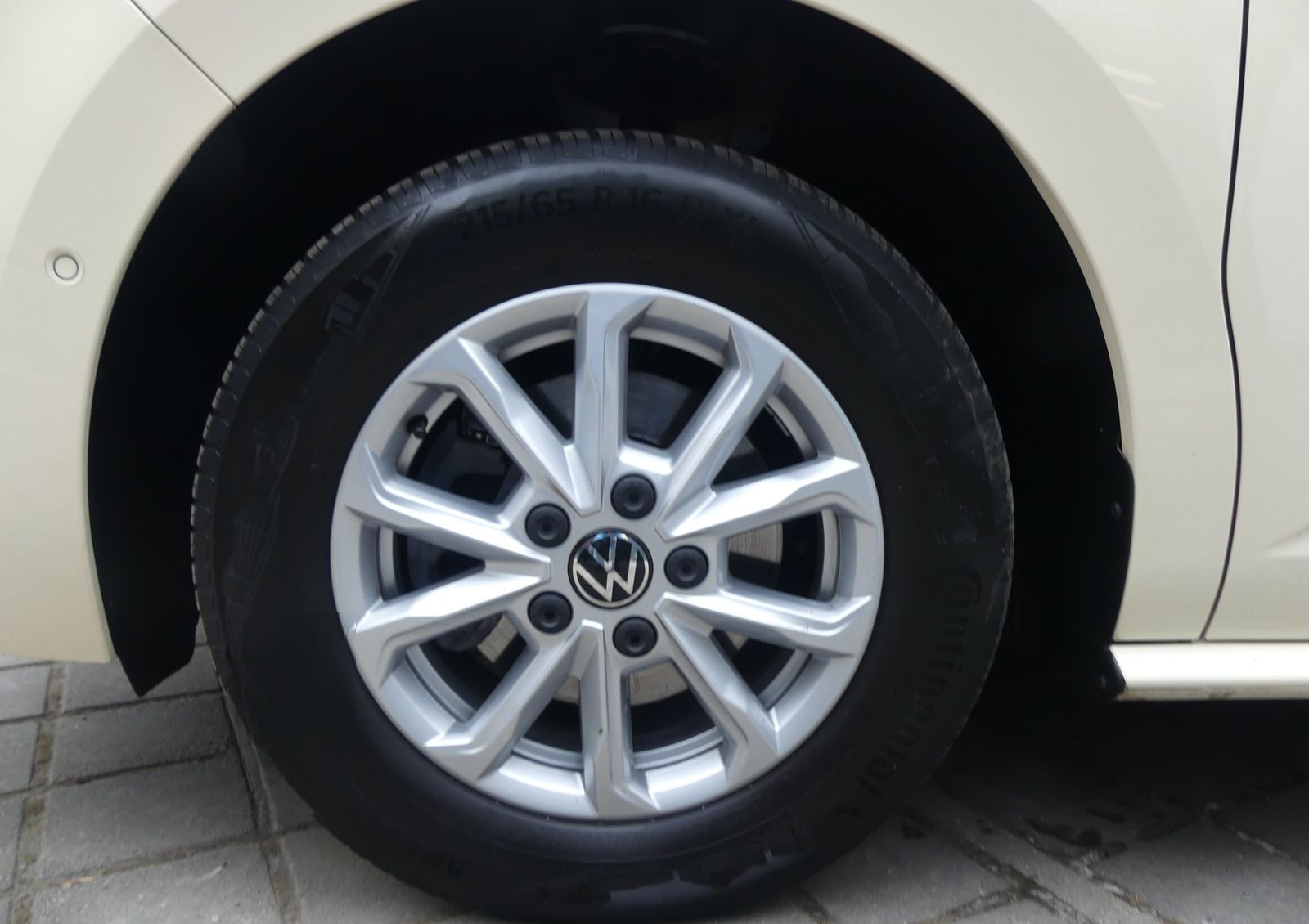 Volkswagen T7 Multivan 2.0 TDI Life lang TAXI 7SITZE/STHZ/A foto 17
