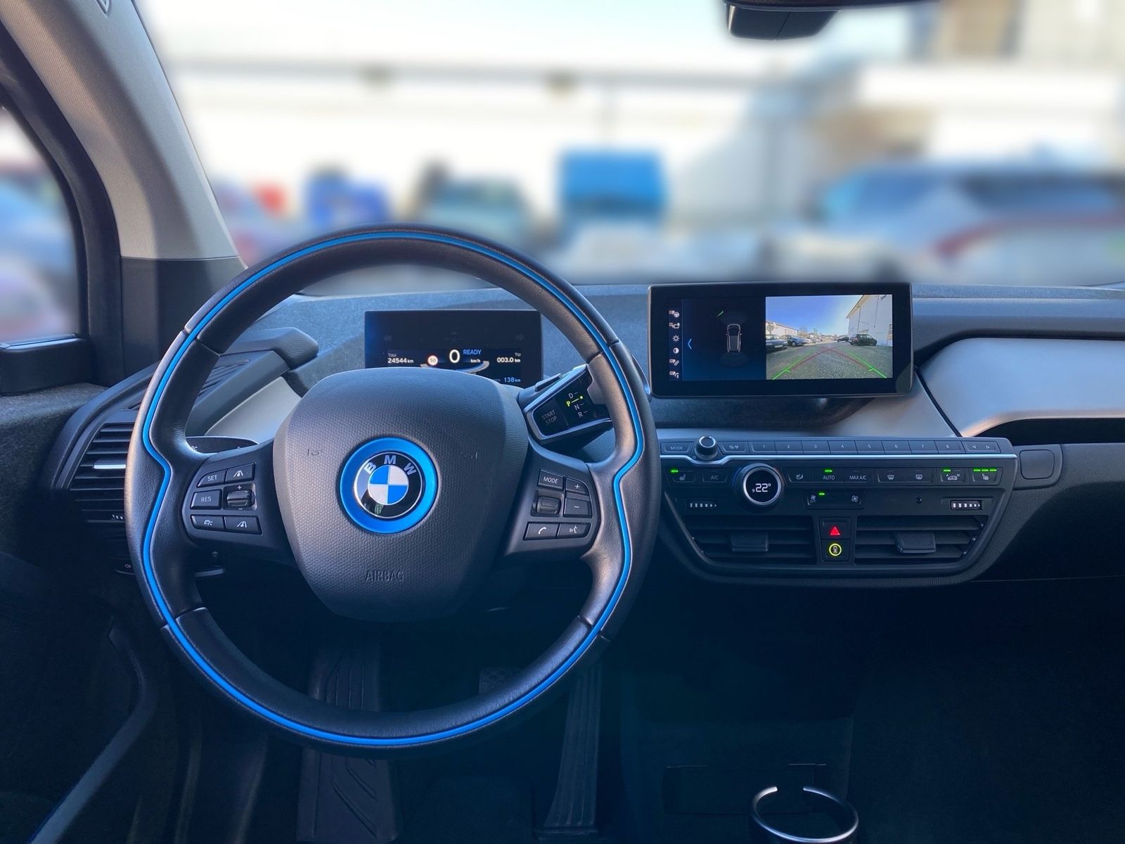 BMW i3 120Ah Navi Prof RFK LED DA+ ACC Komfzg PA DAB foto 3