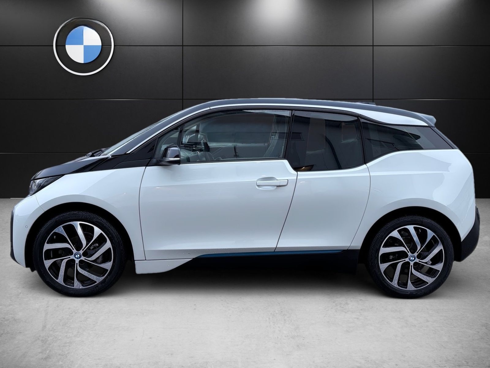 BMW i3 120Ah Navi Prof RFK LED DA+ ACC Komfzg PA DAB foto 6