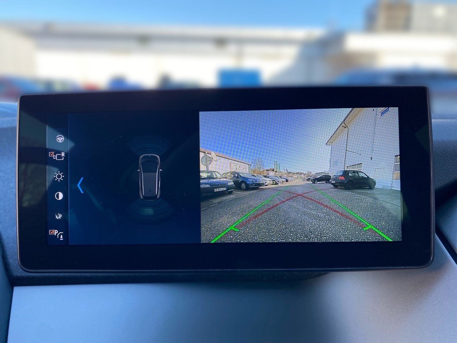 BMW i3 120Ah Navi Prof RFK LED DA+ ACC Komfzg PA DAB foto 9