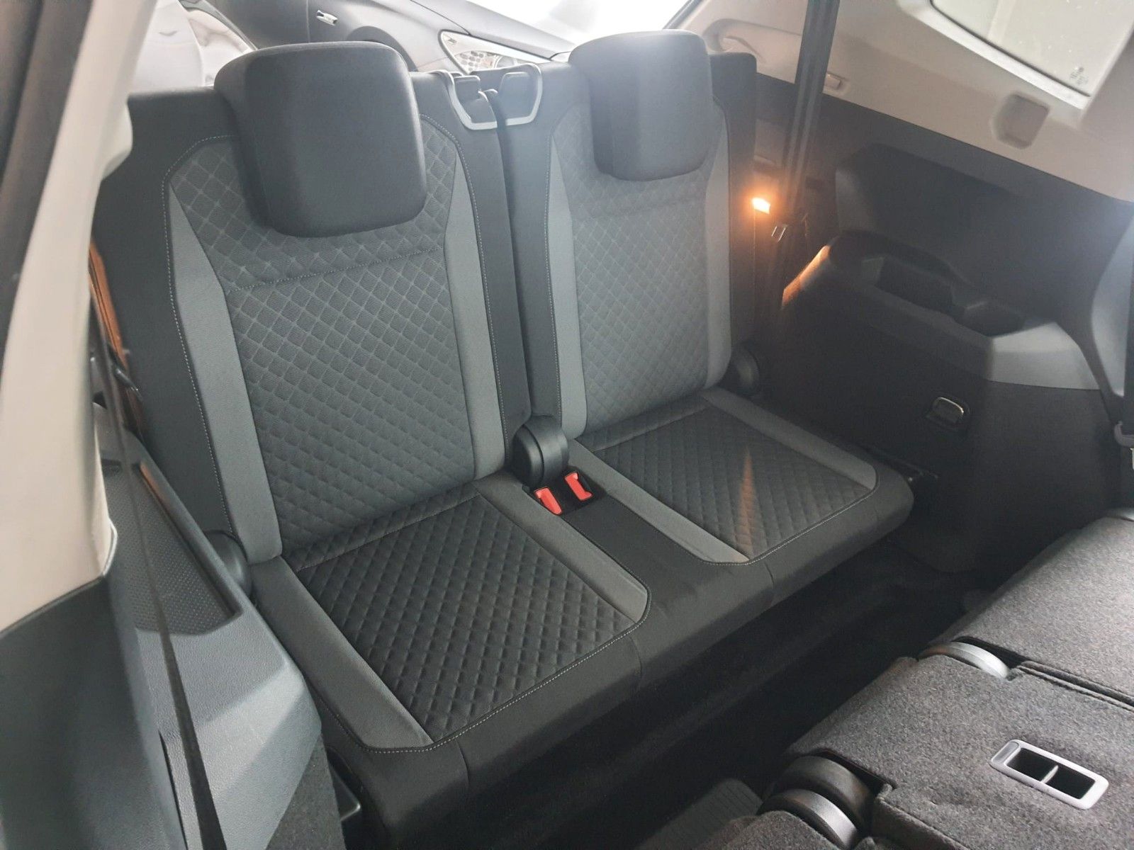 Volkswagen Tiguan Allspace Trendline*7-Sitze,SHZ,PDC* foto 14