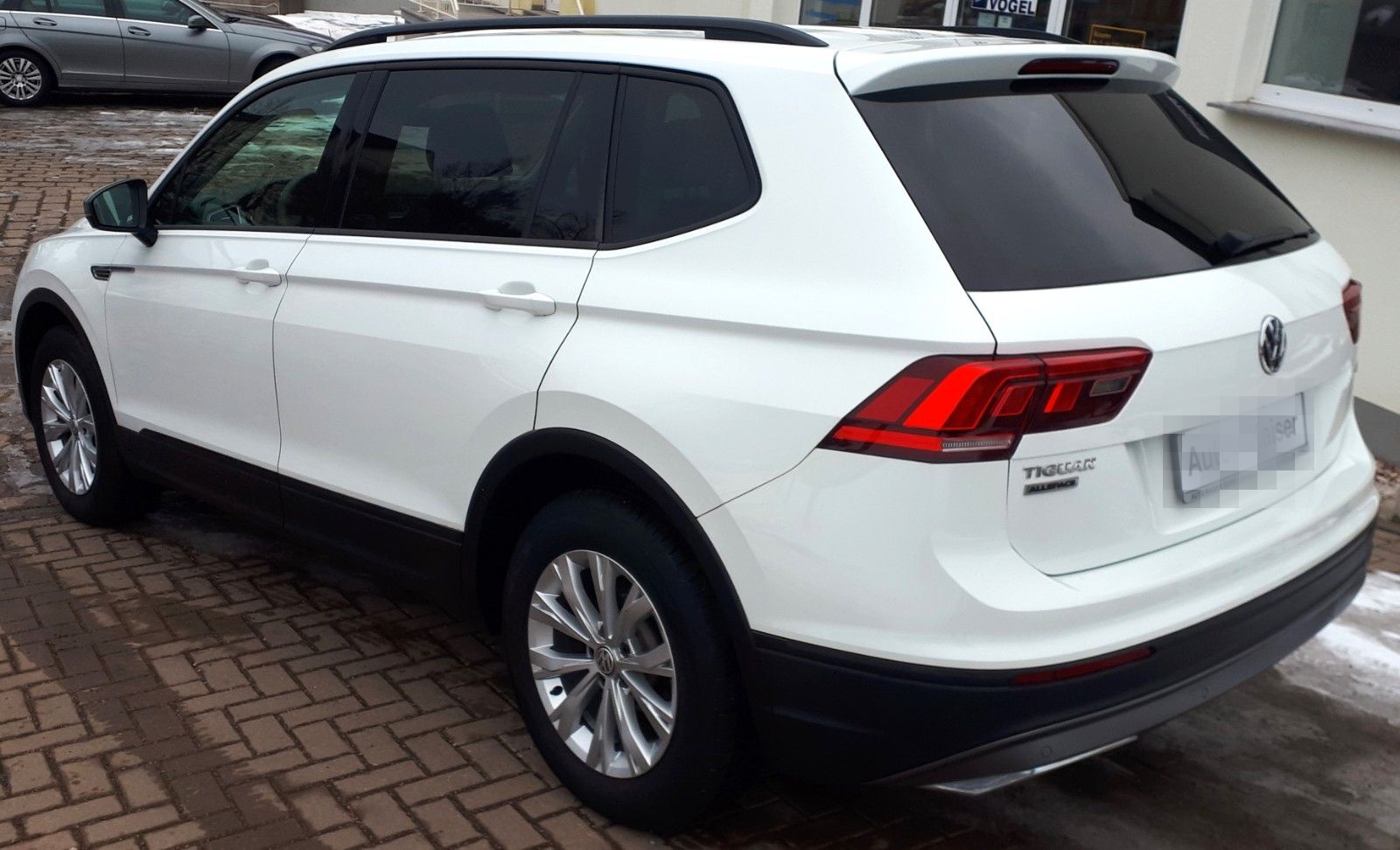 Volkswagen Tiguan Allspace Trendline*7-Sitze,SHZ,PDC* foto 4