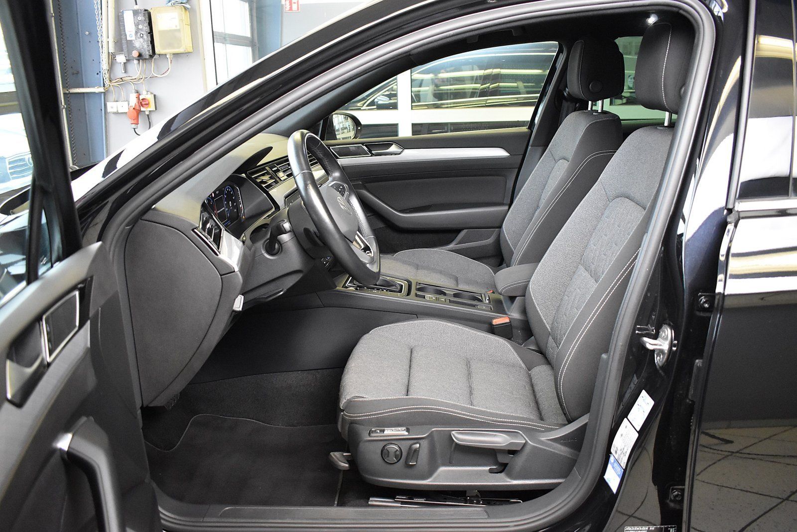 Volkswagen Passat Variant 2.0TDI DSG*Cockpit Digital*LED foto 14