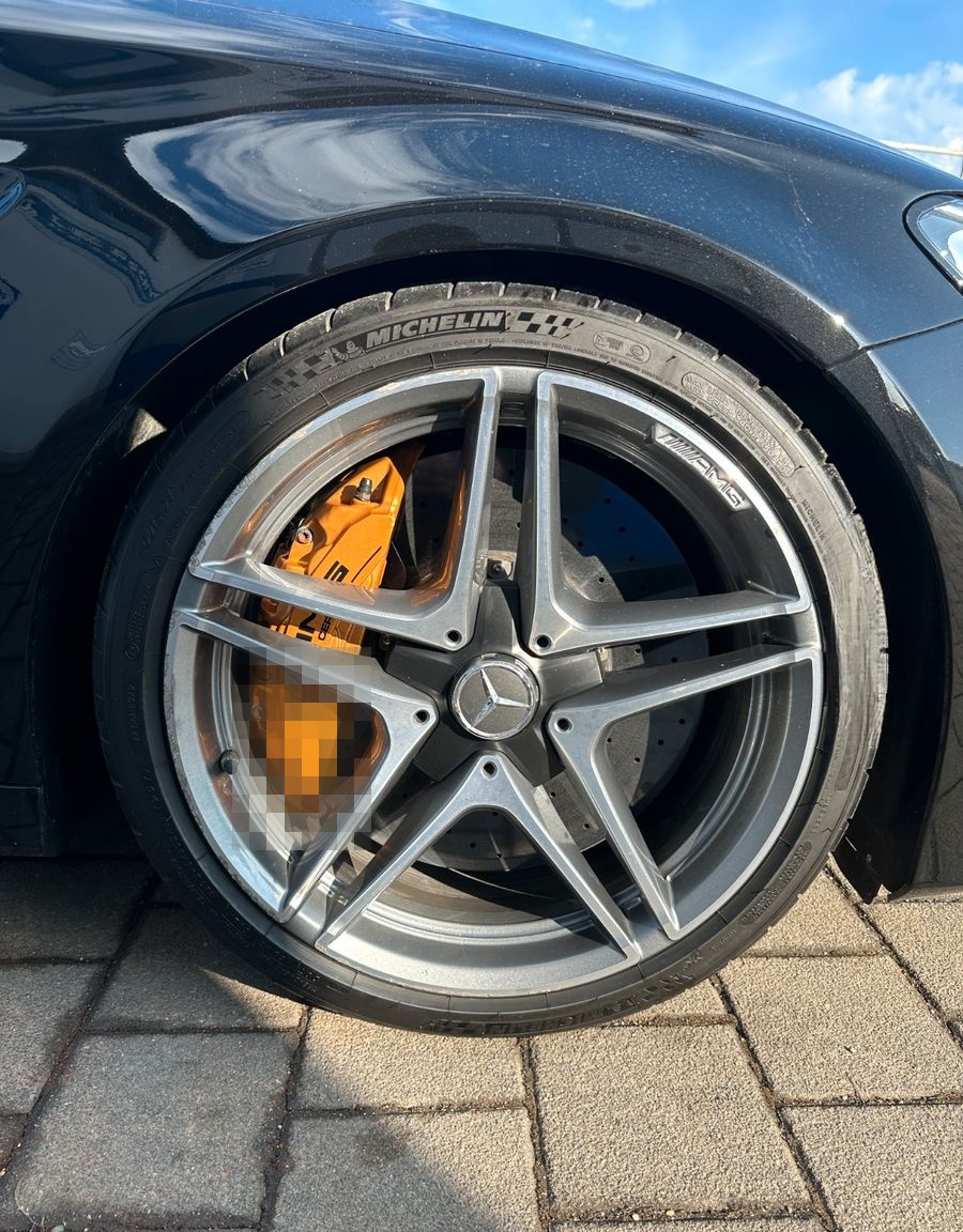 Mercedes-Benz C 63S AMG foto 11