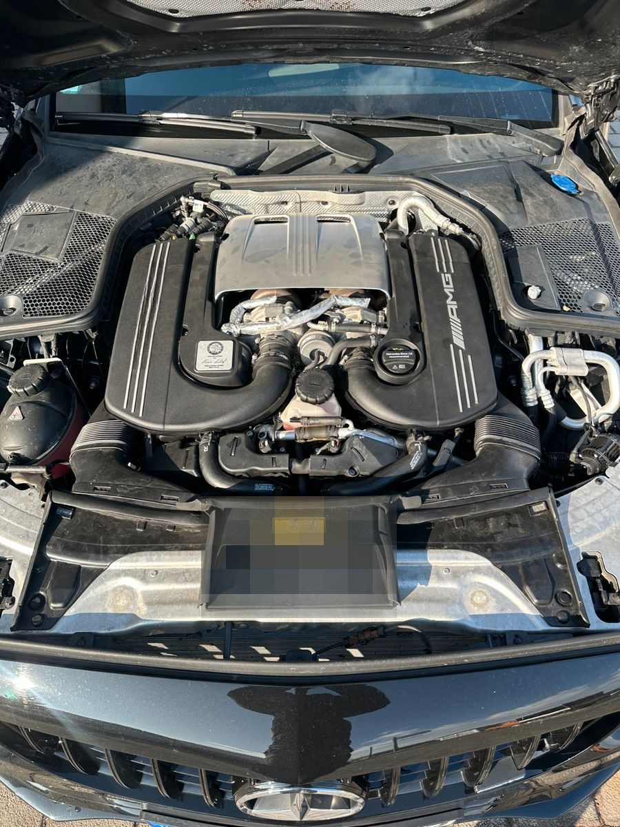 Mercedes-Benz C 63S AMG foto 21