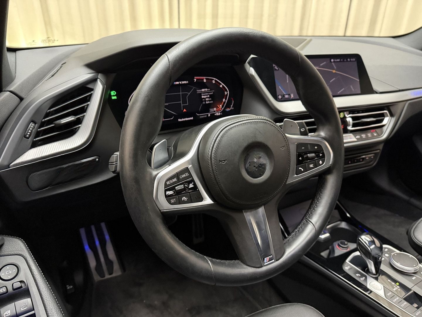 BMW M135i 1-serie xDrive *Panoramadak* Head-Up / Ada foto 32