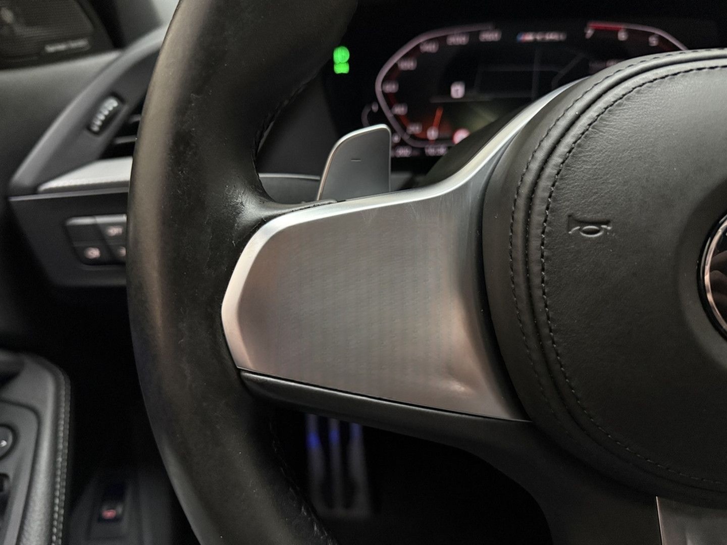 BMW M135i 1-serie xDrive *Panoramadak* Head-Up / Ada foto 35