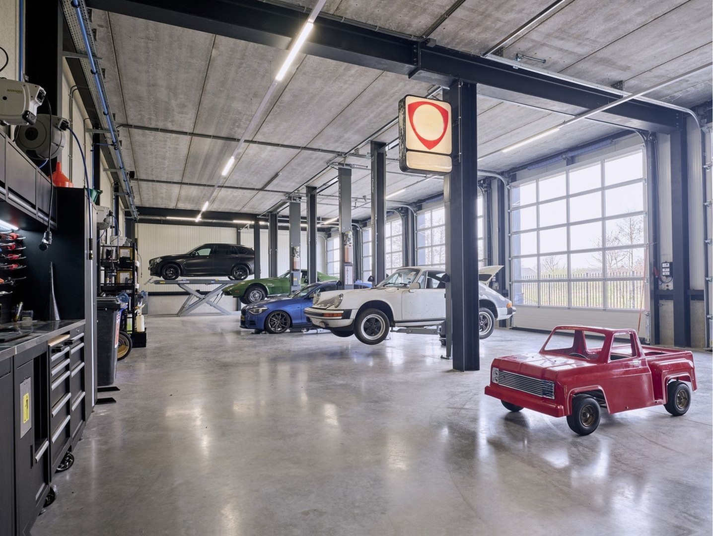 BMW M135i 1-serie xDrive *Panoramadak* Head-Up / Ada foto 46