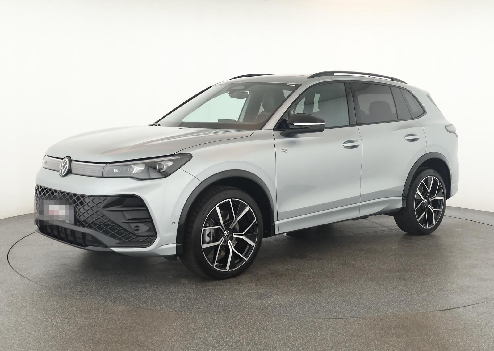 Volkswagen Tiguan 2.0 TSI DSG 4M R-Line IQ Pano Nav Key 360 foto 2