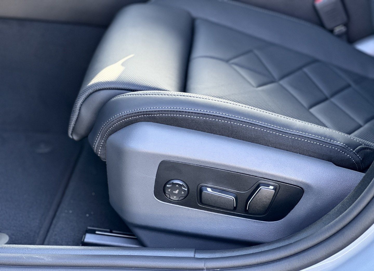 BMW 540d xDrive Limousine M Sport Pro Head-Up DAB foto 10